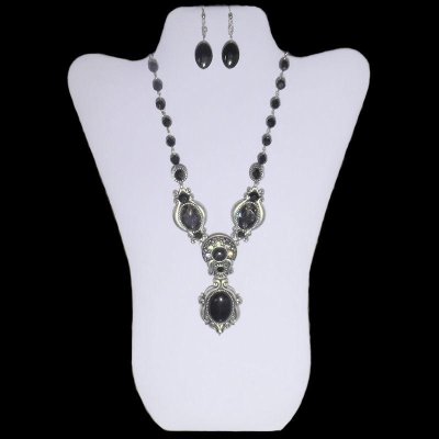 (image for) Onyx Lustre Jewelry Set by I Love Bracelets