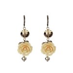 (image for) Elegant Flower Charm Chandelier Earrings