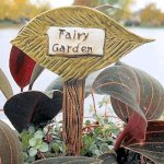 (image for) Sign Figurine Leaf Shape Says Fairy Garden
