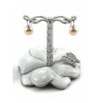 (image for) Bridal Earring Holder by Spring Street Design