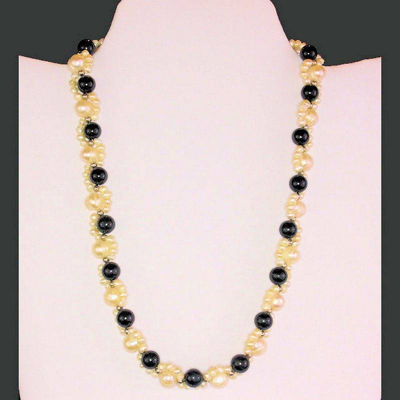 (image for) Black and White Genuine Pearl and Onyx Beaded Necklace